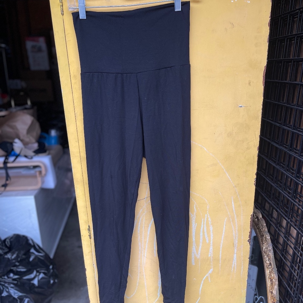 2 pairs of Hatch Maternity leggings in XS